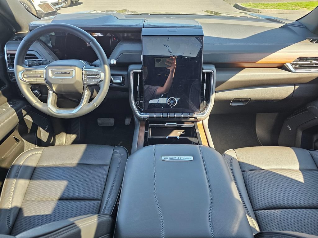 Used 2026 GMC Yukon XL Denali w/ Sun & Power Step Package AWD/4WD image 21