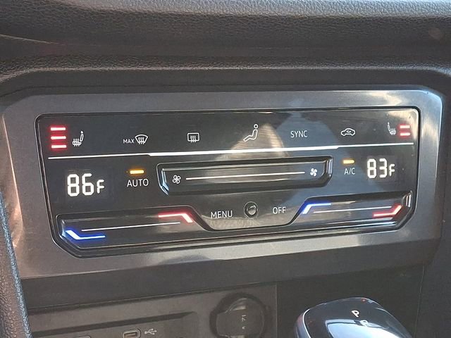 Used 2022 Volkswagen Tiguan SE image 18