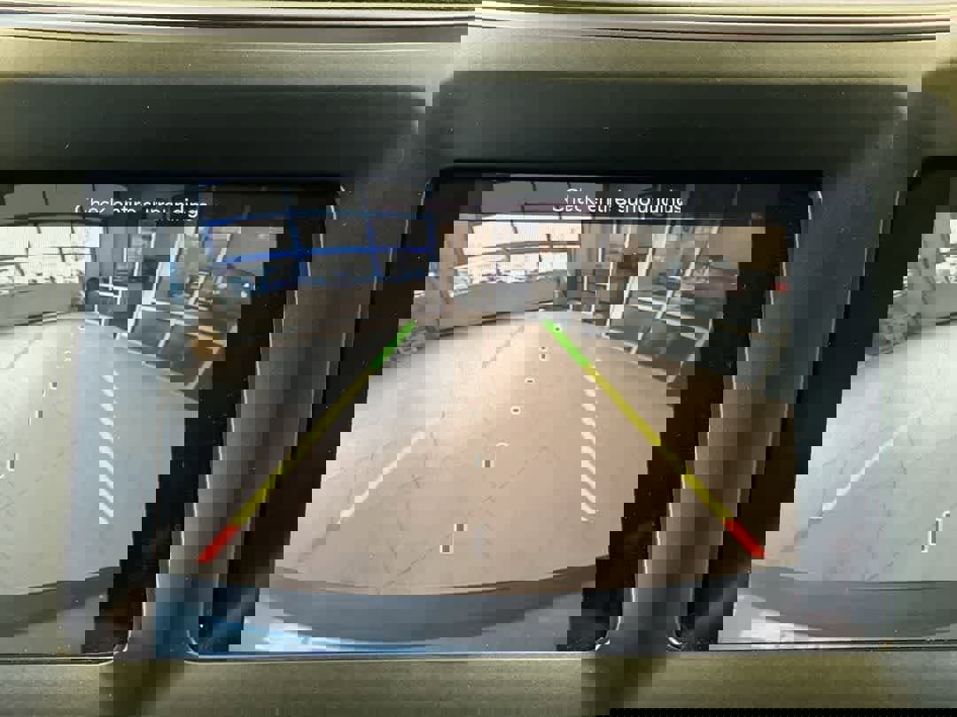 Used 2019 Jeep Cherokee Latitude Plus image 20