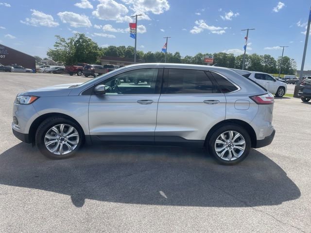 Used 2022 Ford Edge Titanium AWD/4WD image 5