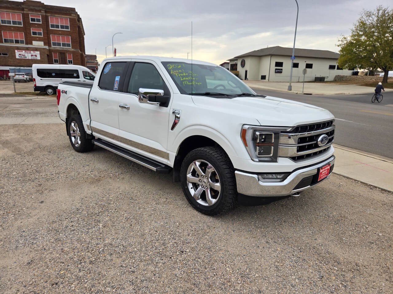 Used 2021 Ford F150 Lariat w/ Equipment Group 502A High image 29