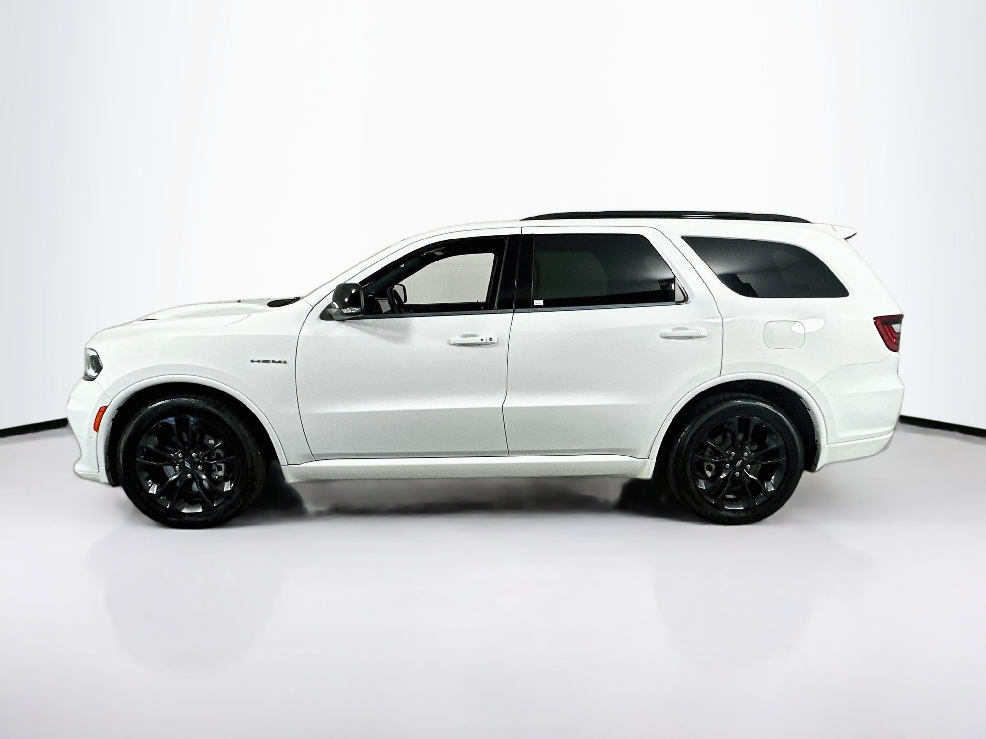 Used 2023 Dodge Durango R/T AWD/4WD image 8