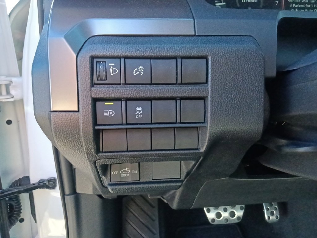 Used 2025 Toyota Tacoma TRD Sport image 17