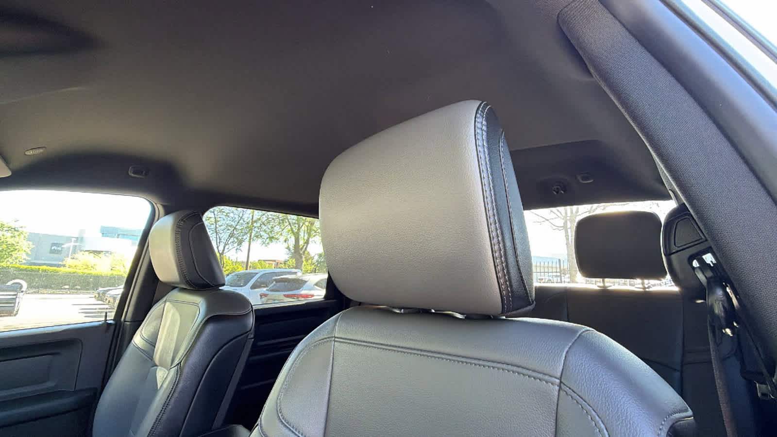 Used 2024 RAM 2500 Tradesman w/ Chrome Appearance Group image 11