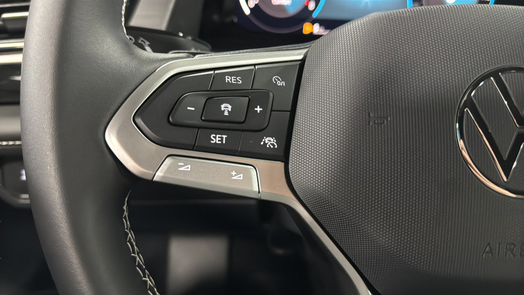 New 2026 Volkswagen Atlas Cross Sport SE AWD/4WD image 19