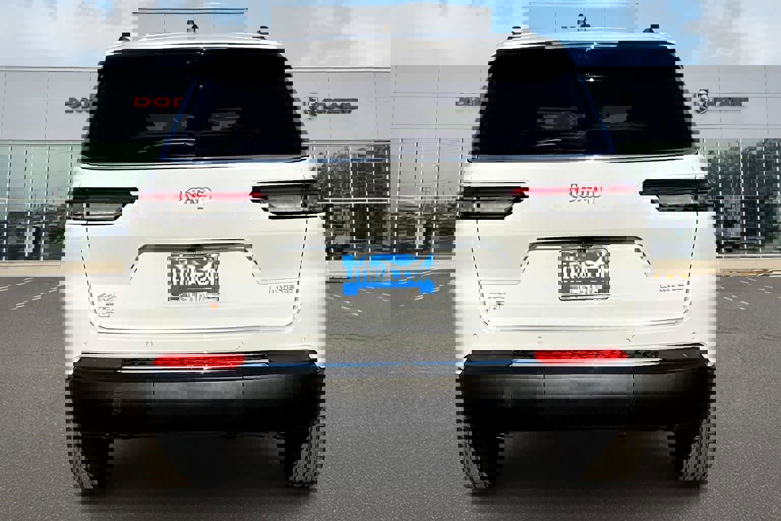 New 2025 Jeep Grand Cherokee L Limited w/ Luxury Tech Group II image 5