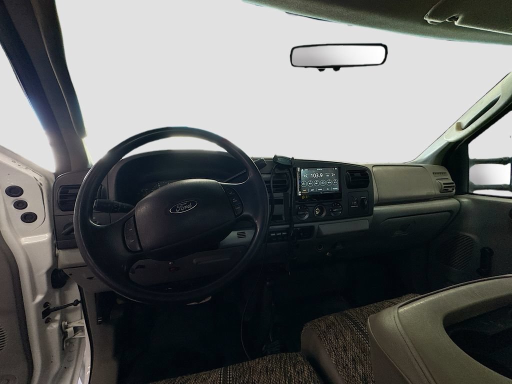 Used 2006 Ford F350 4x4 Regular Cab Super Duty image 21