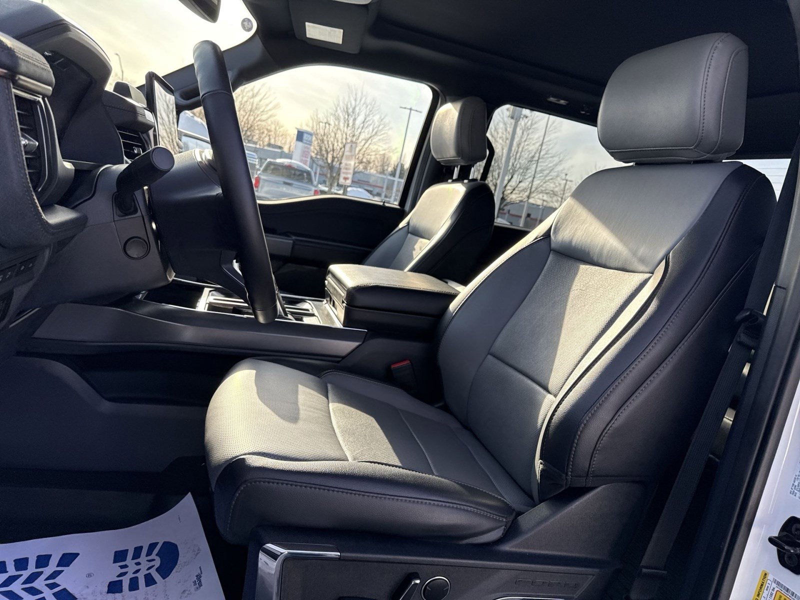 Used 2023 Ford F150 Lightning Lariat w/ Equipment Group 511A High image 12