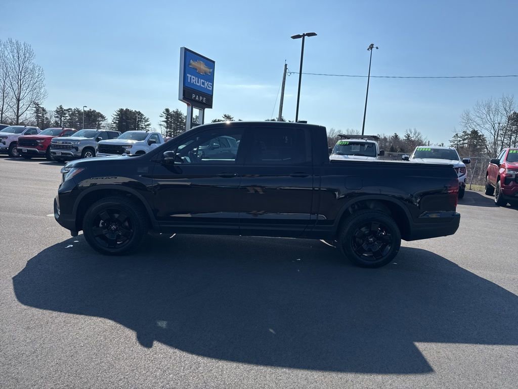 Used 2025 Honda Ridgeline Black Edition image 9