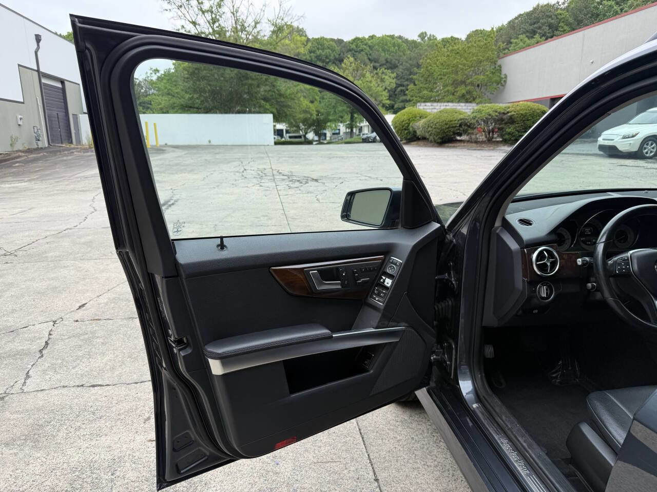 Used 2015 Mercedes-Benz GLK 350 4MATIC image 33