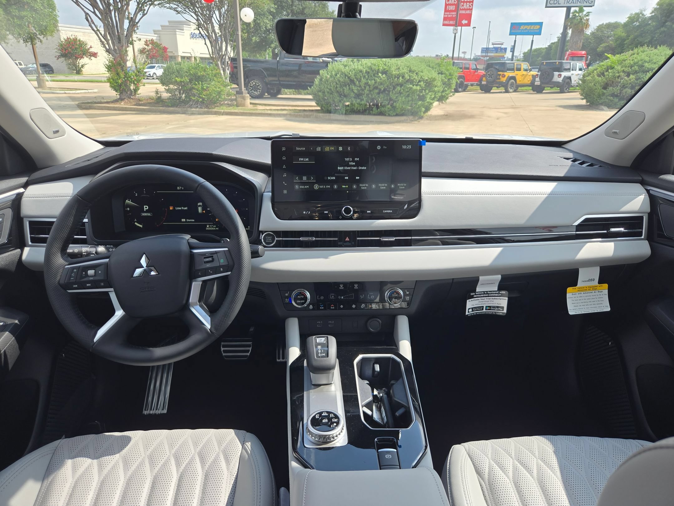 New 2026 Mitsubishi Outlander SEL FWD image 15