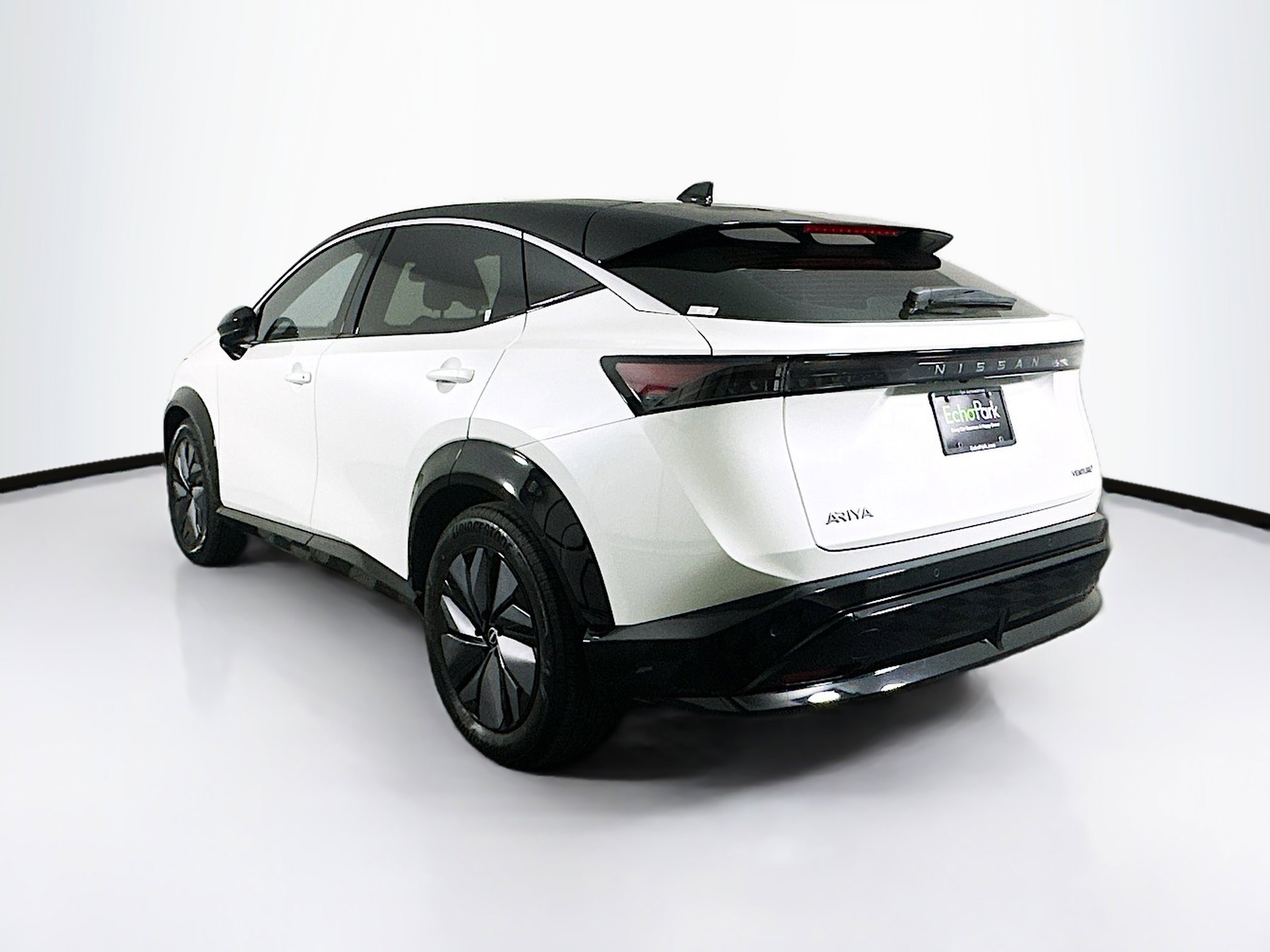 Used 2023 Nissan Ariya VENTURE+ image 5