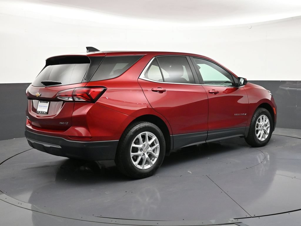 Used 2024 Chevrolet Equinox LT AWD/4WD image 5