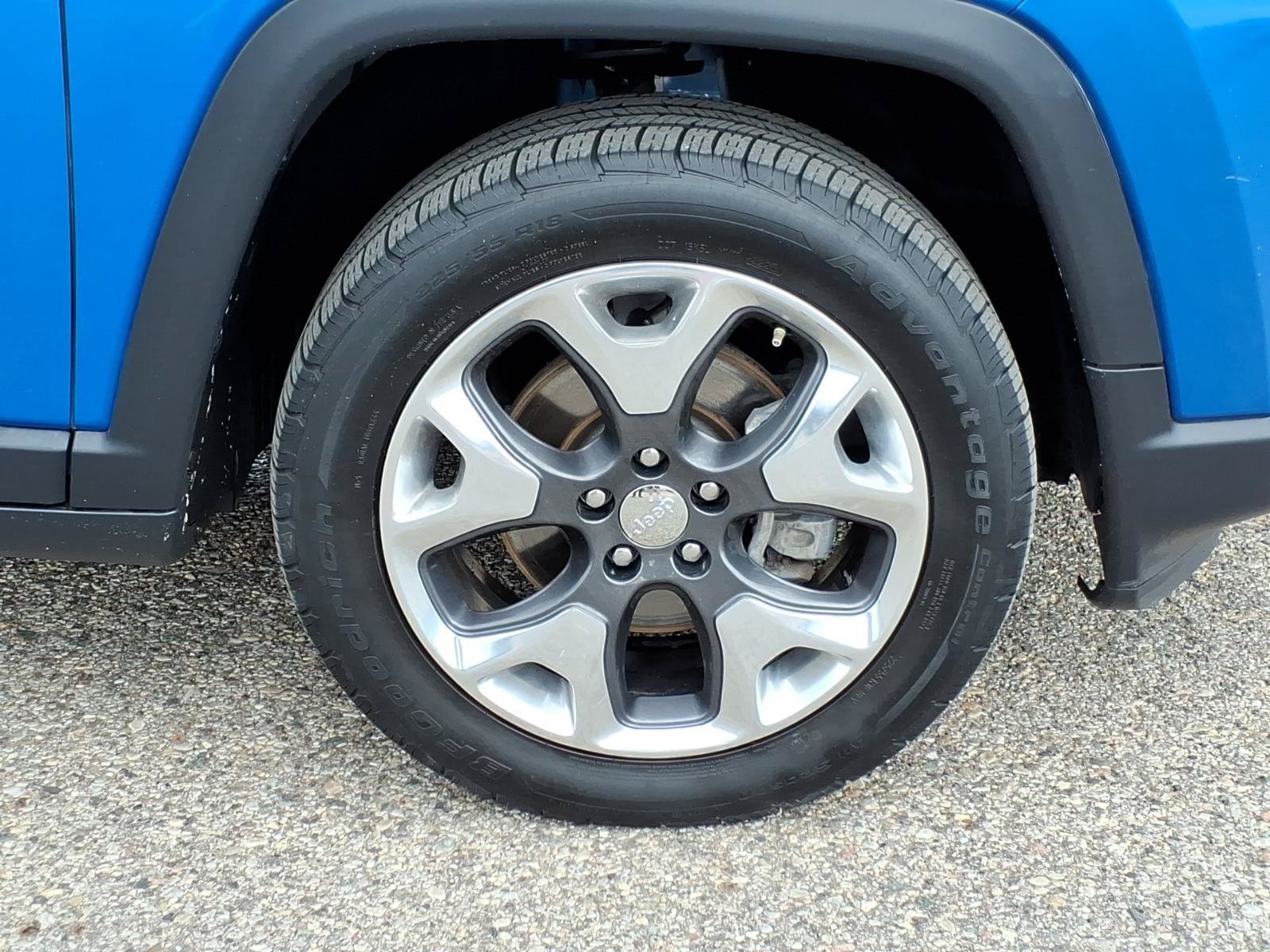 Used 2019 Jeep Compass Limited AWD/4WD image 10