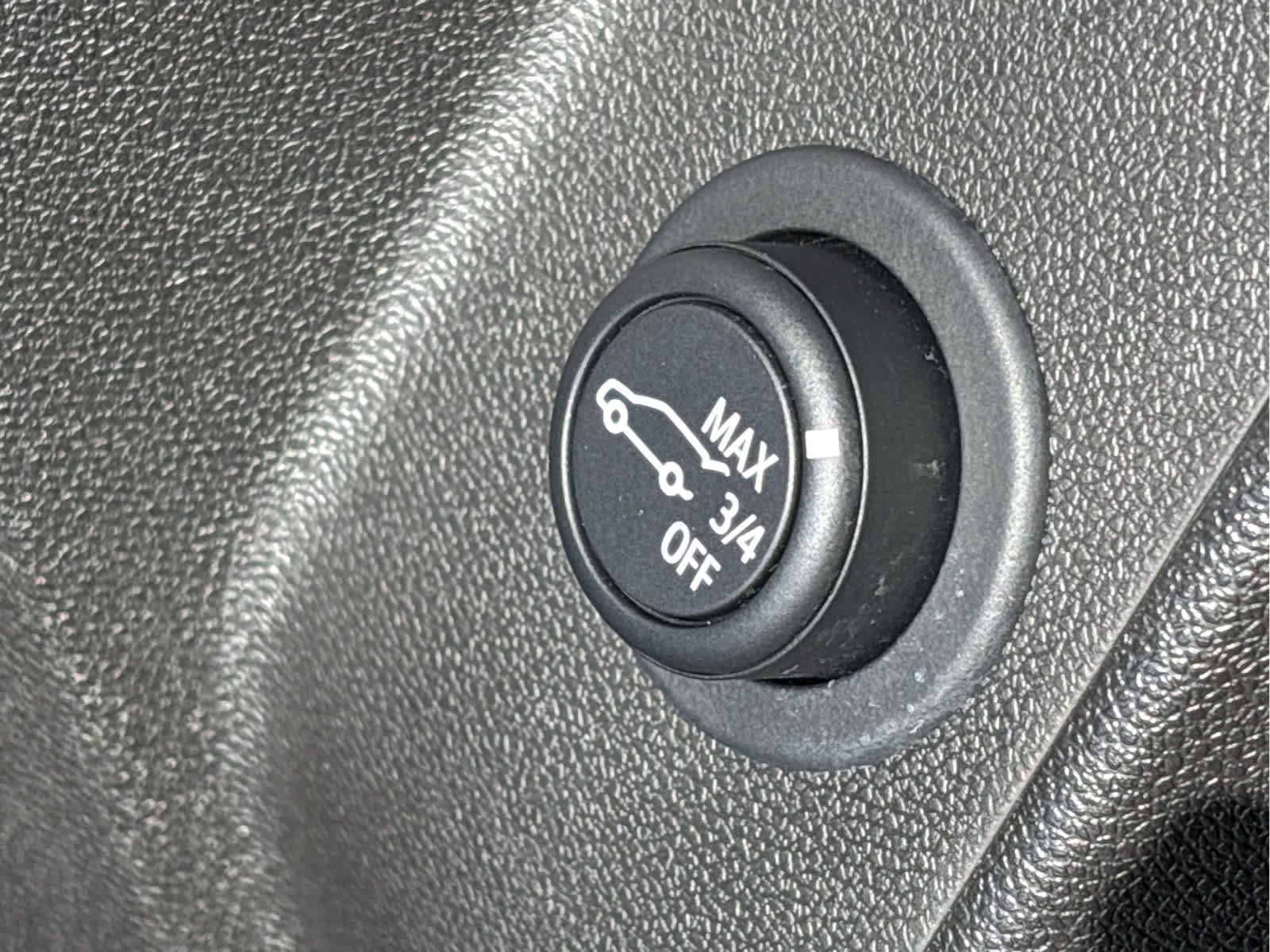 Certified 2024 Chevrolet Equinox LT w/ LPO, Floor Liner Package image 25