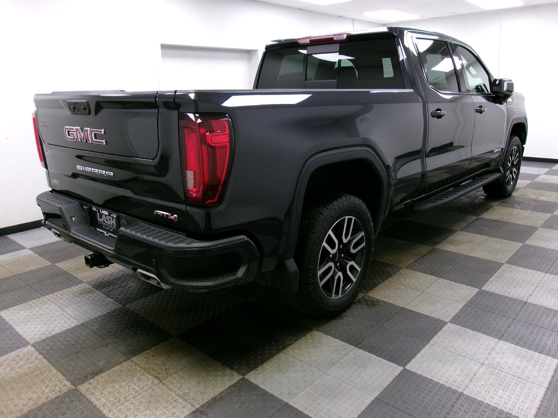 Used 2022 GMC Sierra 1500 AT4 w/ Sierra Safety Plus Package image 13
