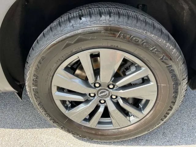Certified 2025 Nissan Pathfinder SV AWD/4WD image 12