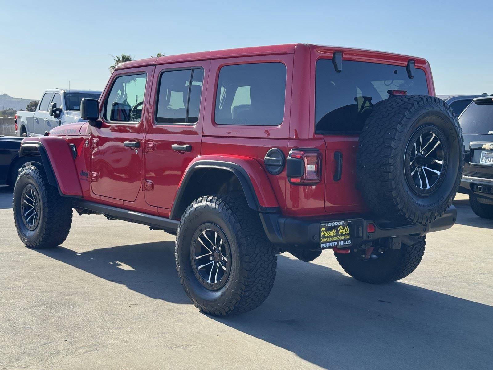 Certified 2024 Jeep Wrangler Unlimited Rubicon AWD/4WD image 4