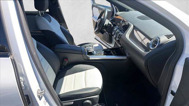 Used 2022 Mercedes-Benz GLA 250 4MATIC image 10