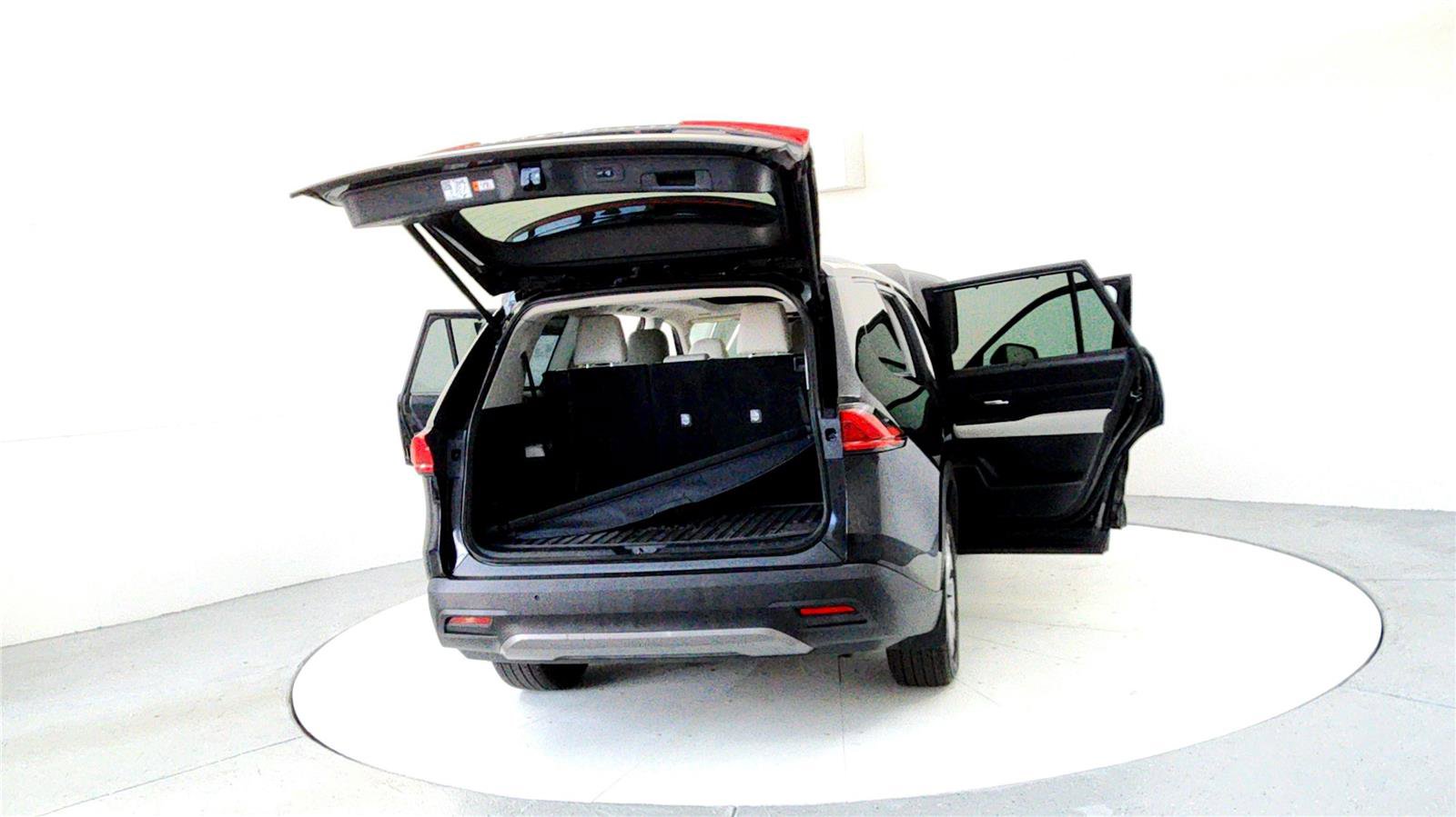 Used 2024 Toyota Grand Highlander Limited image 11