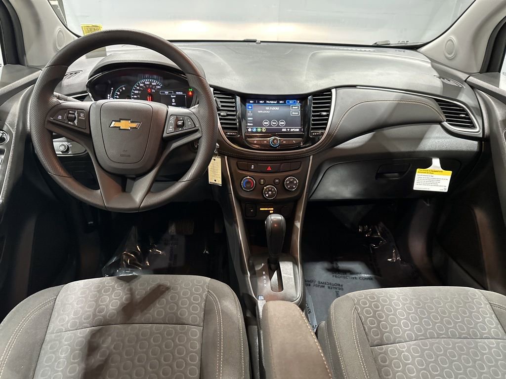 Used 2022 Chevrolet Trax LS w/ Tint and Cruise Package AWD/4WD image 7