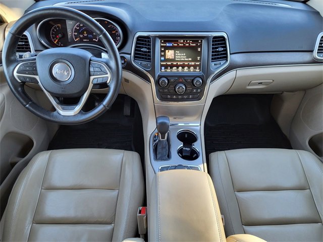 Used 2017 Jeep Grand Cherokee Limited image 16