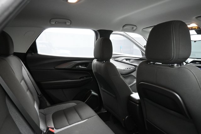 Used 2021 Chevrolet TrailBlazer LS FWD image 32