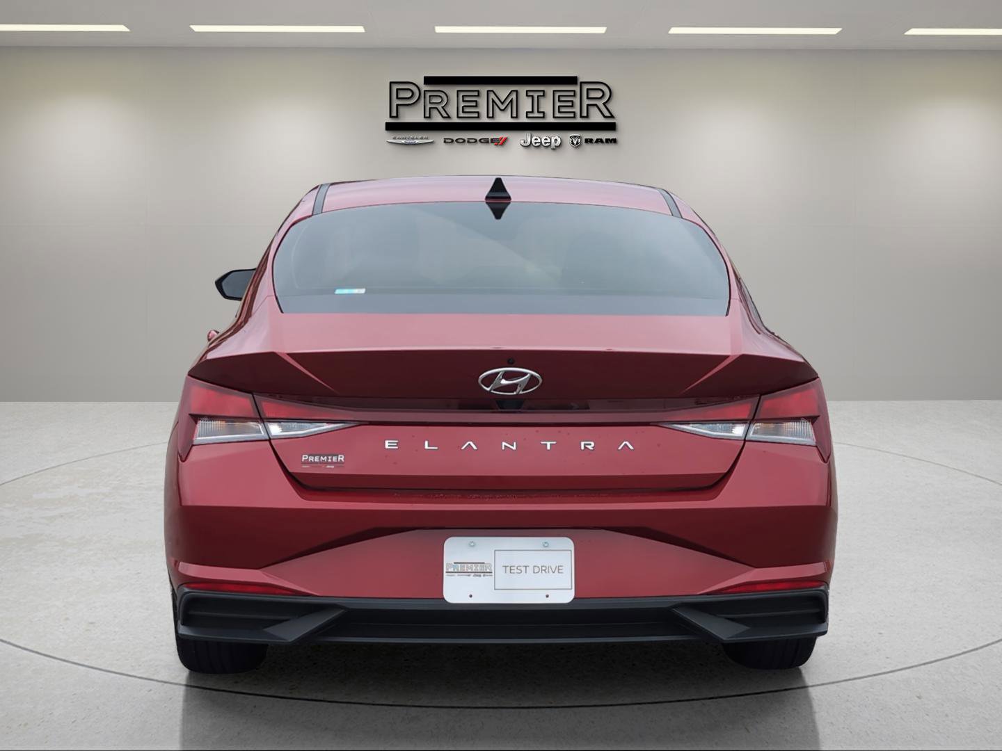 Used 2023 Hyundai Elantra SEL w/ Convenience Package image 8