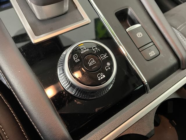 Used 2023 Mitsubishi Outlander SE AWD/4WD image 12