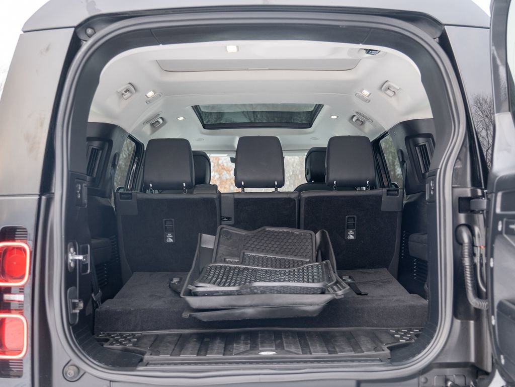 Certified 2023 Land Rover Defender 130 SE image 37