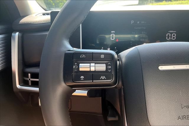 Used 2025 Hyundai Santa Fe SEL AWD/4WD image 17