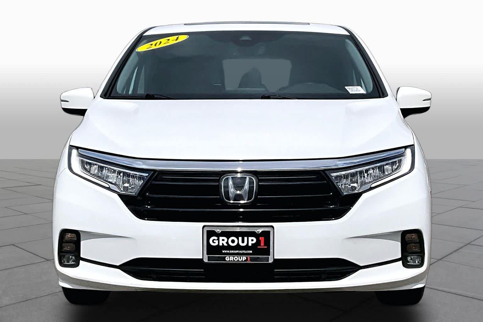 Used 2024 Honda Odyssey EX-L image 3