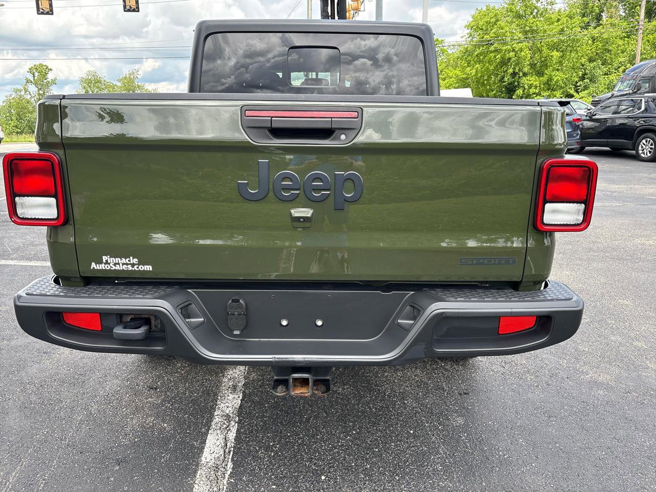 Used 2021 Jeep Gladiator Sport AWD/4WD image 6
