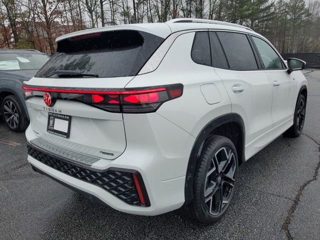 New 2026 Volkswagen Tiguan SEL R-Line image 4