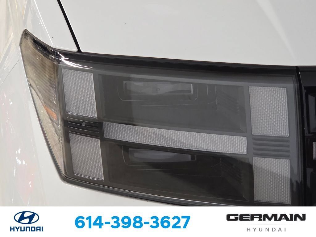 Used 2025 Hyundai Santa Fe SEL AWD/4WD image 15