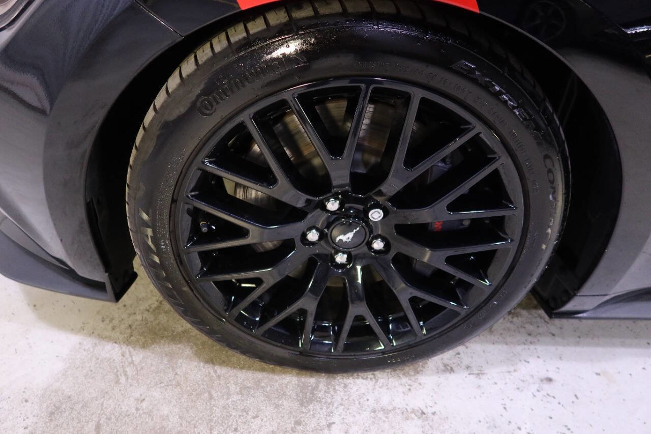 Used 2017 Ford Mustang GT Premium w/ GT Performance Package image 8