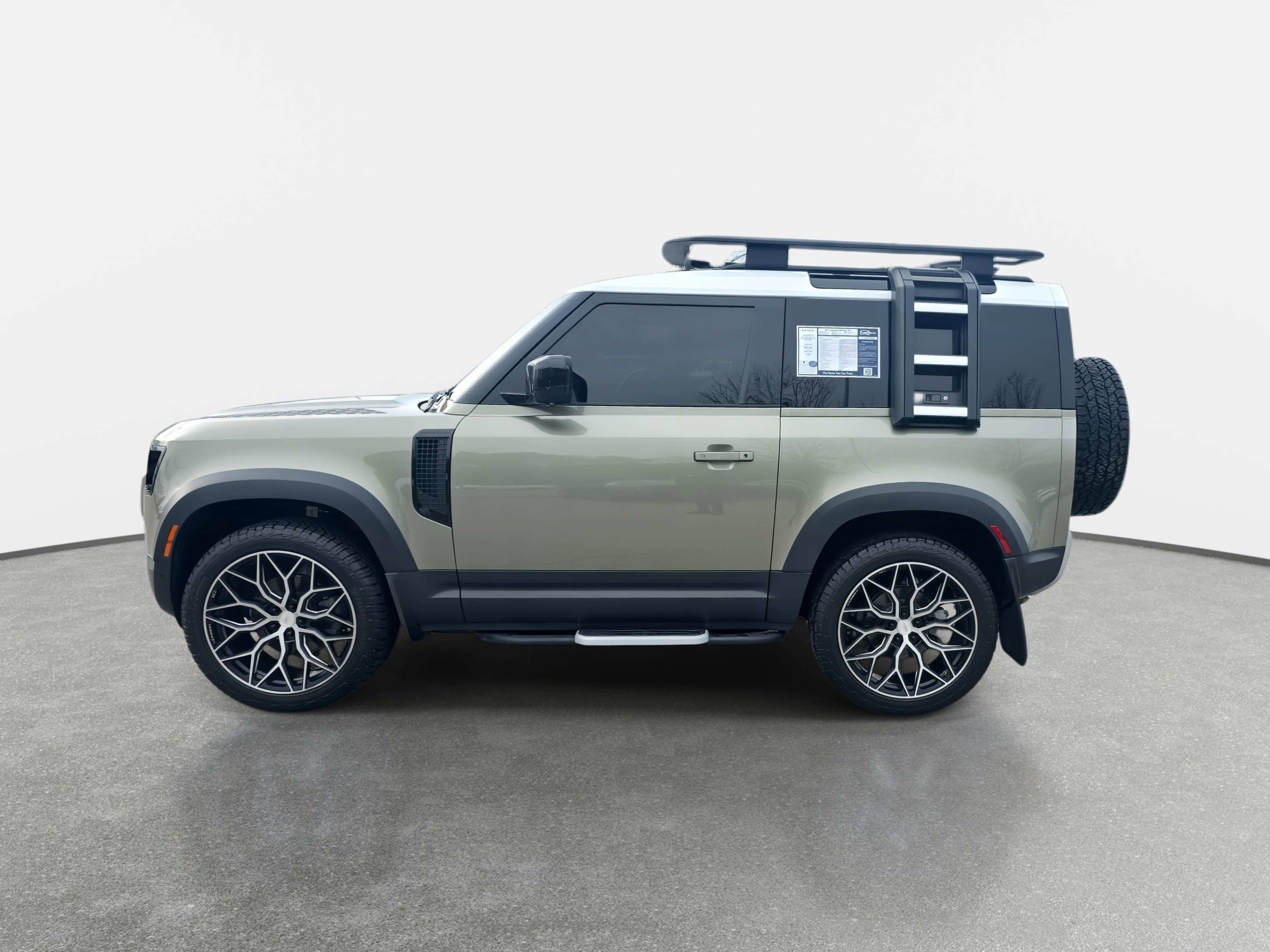 Used 2021 Land Rover Defender 90 S image 8