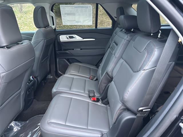 New 2025 Ford Explorer Active w/ Active Comfort Package image 15