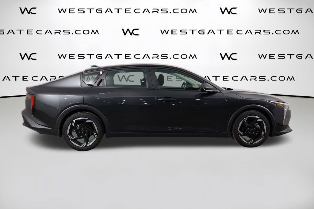 Used 2025 Kia K4 EX image 40
