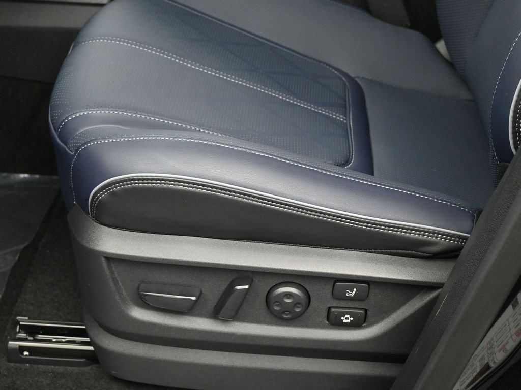 New 2026 INFINITI QX80 4WD image 18