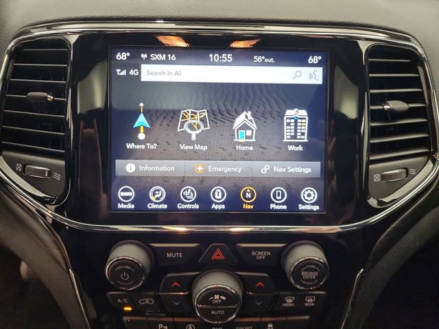 Used 2022 Jeep Grand Cherokee Laredo X image 21