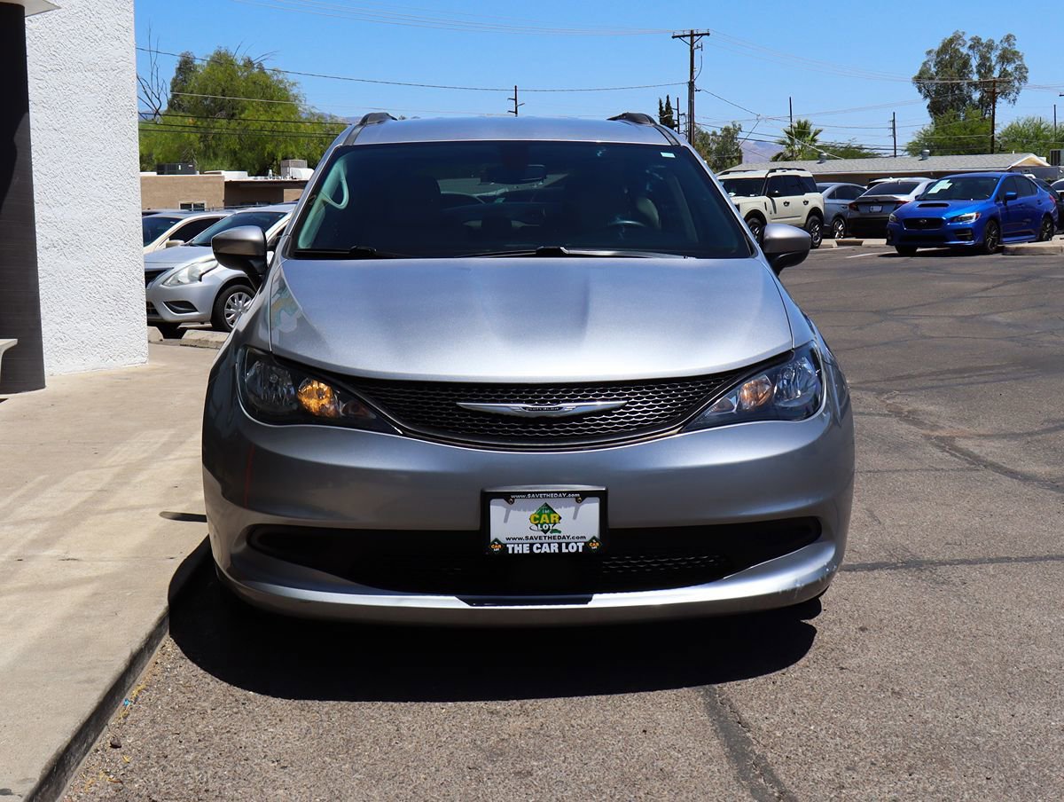 Used 2021 Chrysler Voyager Lxi FWD image 15