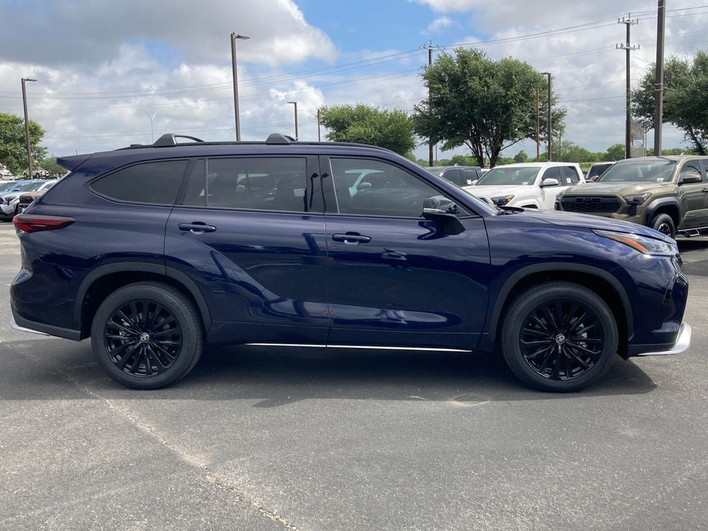 New 2026 Toyota Highlander XSE AWD/4WD image 4