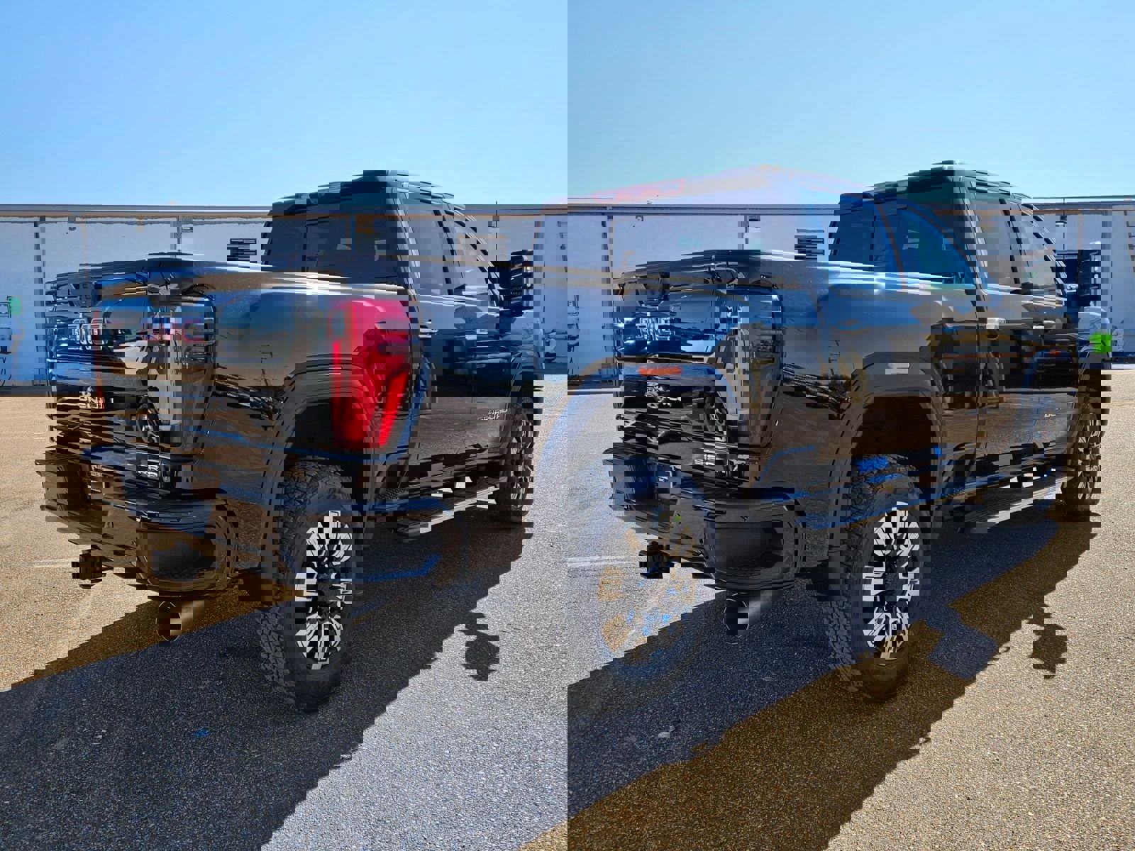 New 2026 GMC Sierra 2500 Denali w/ Denali Reserve Package image 6