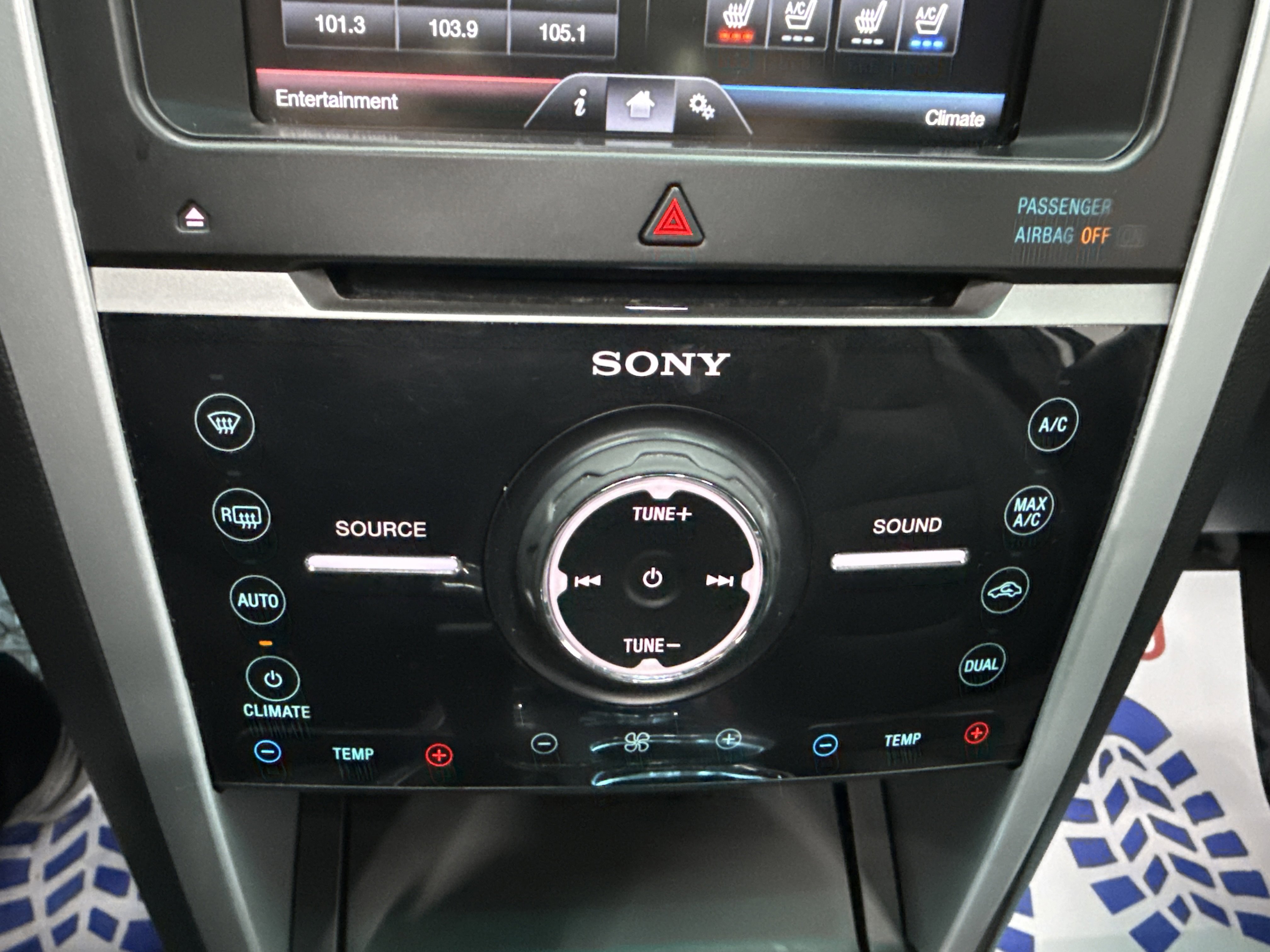 Used 2014 Ford Explorer Sport image 21