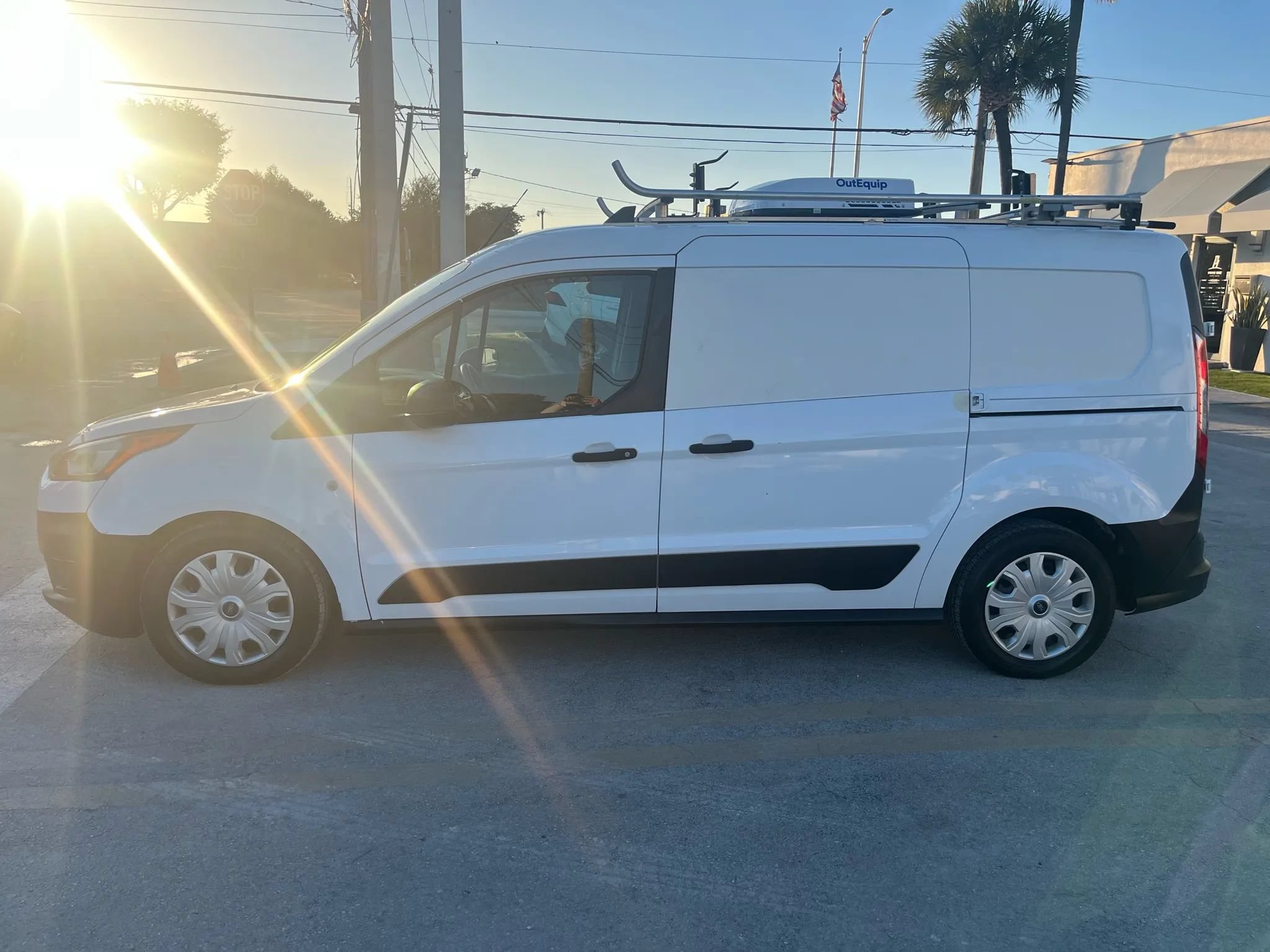 Used 2020 Ford Transit Connect XL FWD image 5