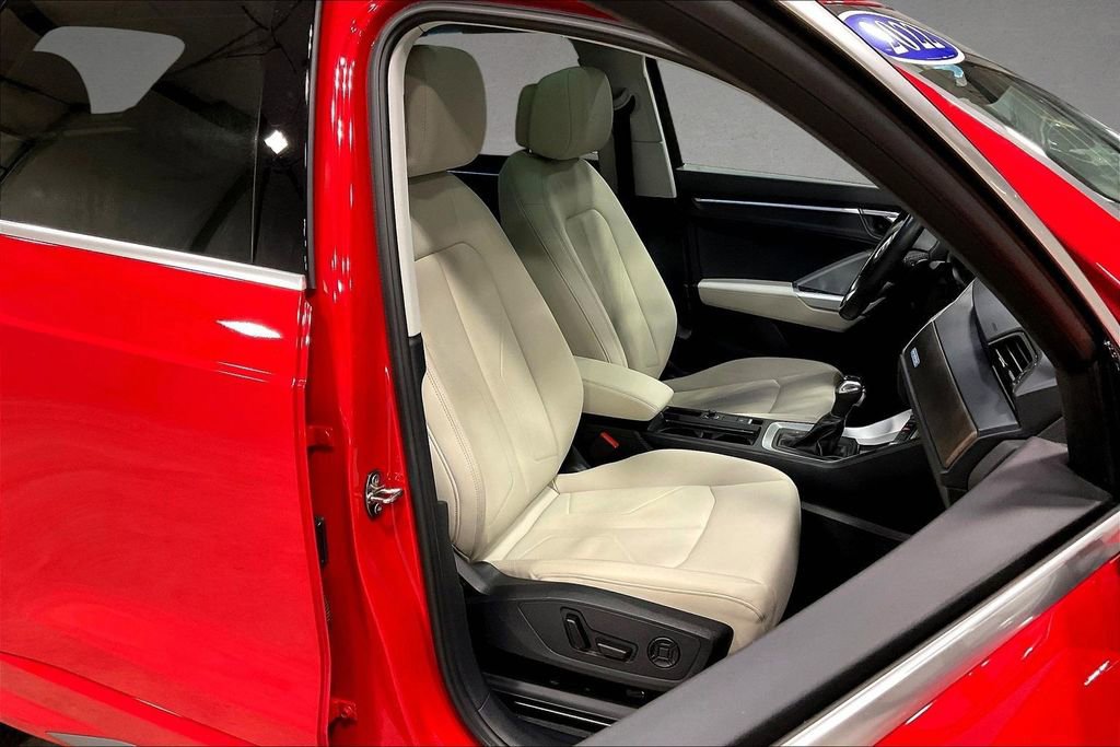 Used 2022 Audi Q3 2.0T Premium Plus image 29