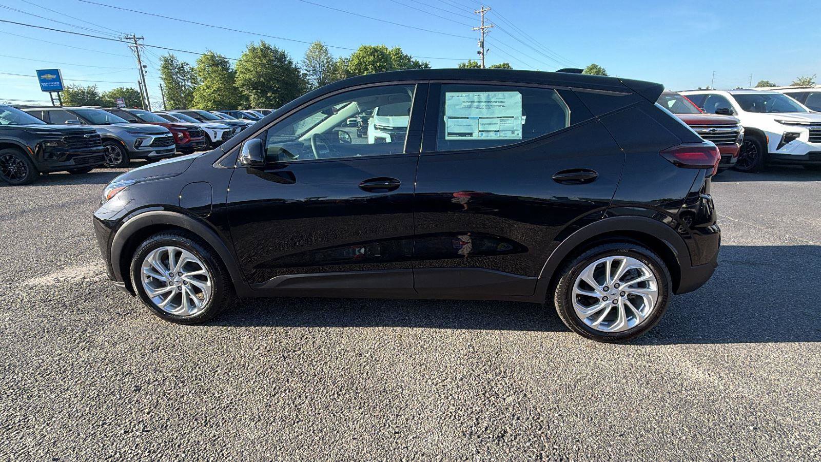 New 2027 Chevrolet Bolt LT w/ Comfort Package image 8