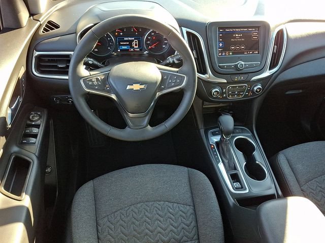 Used 2023 Chevrolet Equinox LT AWD/4WD image 2