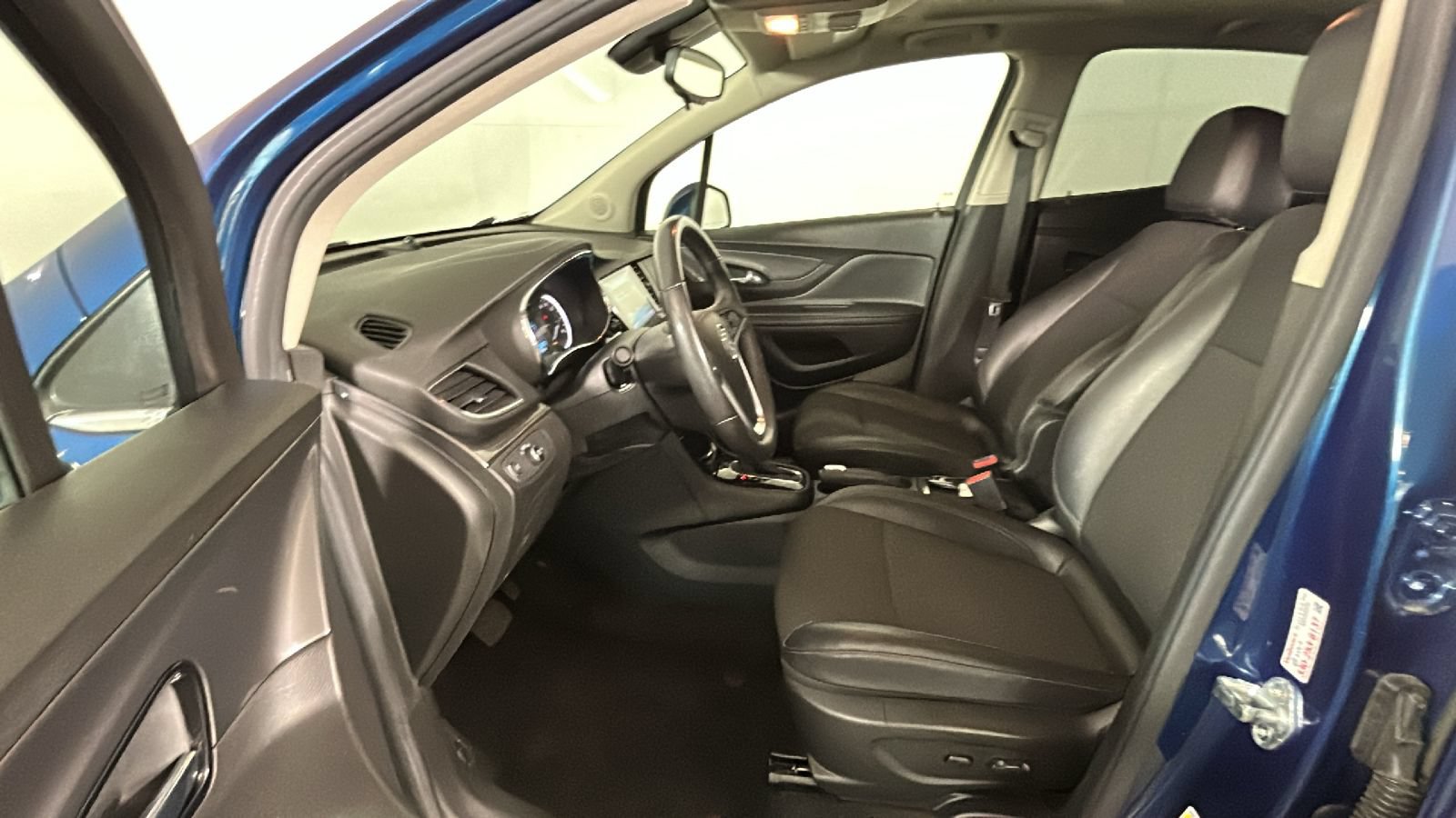Used 2020 Buick Encore Preferred FWD image 14